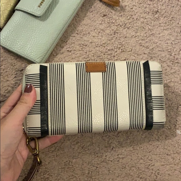 Fossil Wallets - Picture 5 of 5